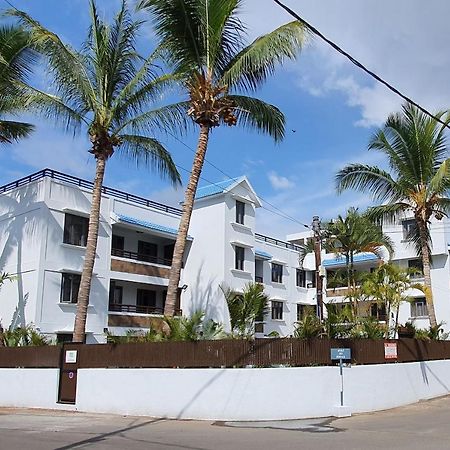 Les Cerisiers - Exclusive Beach Residence - 3 Bedroom Modern Apartment, Flic En Flac Flic en Flac Exterior foto