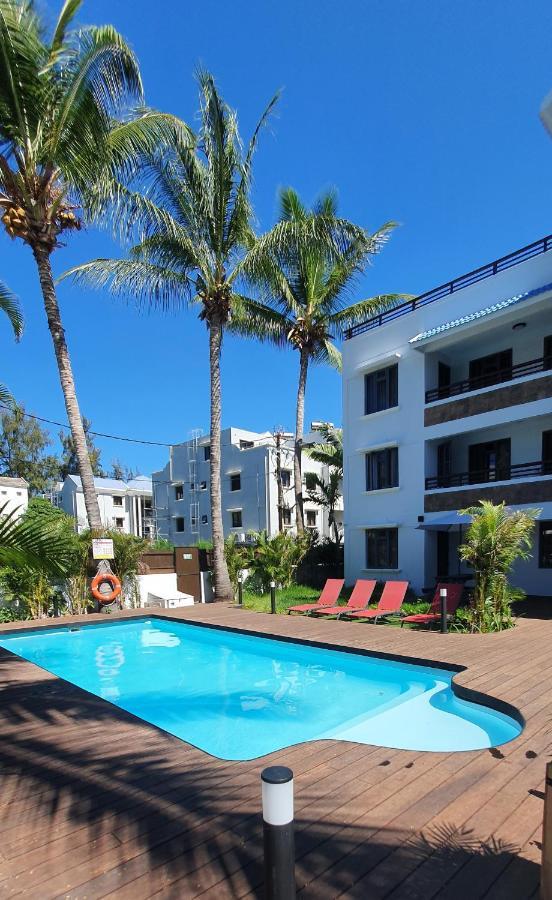 Les Cerisiers - Exclusive Beach Residence - 3 Bedroom Modern Apartment, Flic En Flac Flic en Flac Exterior foto
